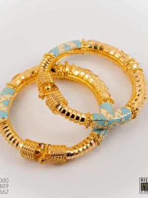 Deux bracelets India or 21 carats 49,2g Sen Gold