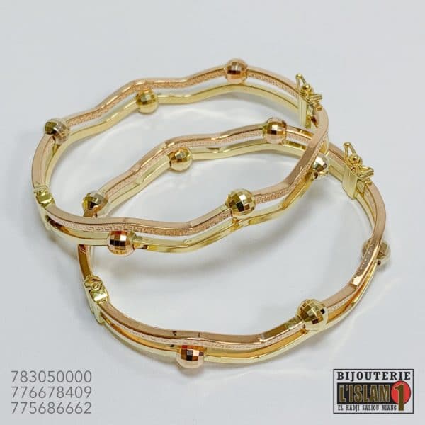 Deux bracelets Or 18 caras Or rouge Or jaune Sen Gold