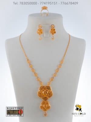 bijouterie de l'islam Sen - gold Ensemble India collier boucle d’oreille bague Sen GOld