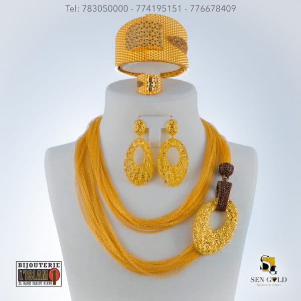 bijouterie de l'islam Sen - gold ensemble india colier boucle d'oreille bague 21 carats Sen Gold