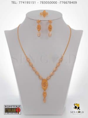 bijouterie de l'islam Sen - gold Collier boucles d'oreilles bague or 21 carats
