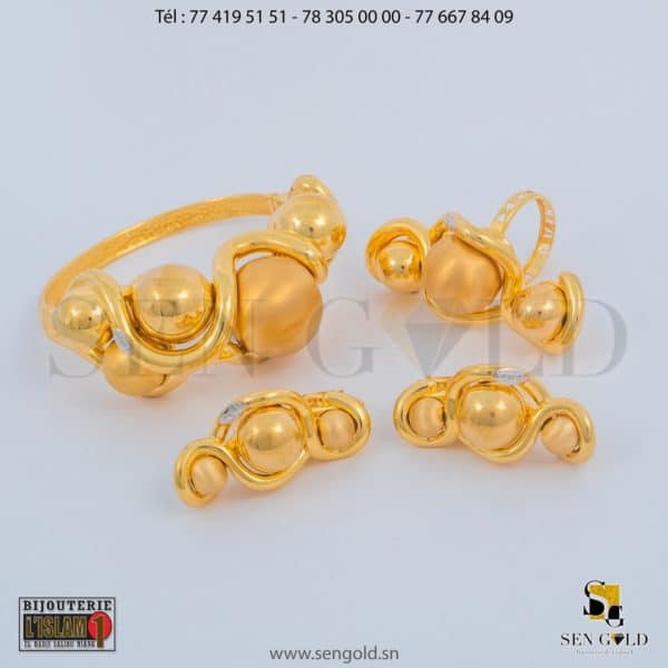 bijouterie de l'islam Sen - gold Ensemble Pendentif boucles d'oreille Bracelet et bague en Or Raika 18 carats