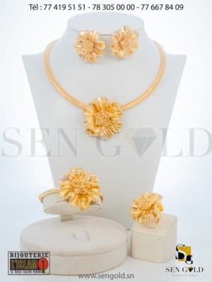 bijouterie de l'islam Sen - gold Ensemble collier boucles d'oreille bague bracelet en Or Raika 18 carats