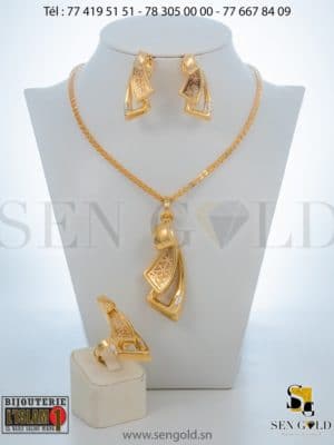 bijouterie de l'islam Sen - gold Ensemble collier boucles d'oreilles bague en Or Raika 18 carats