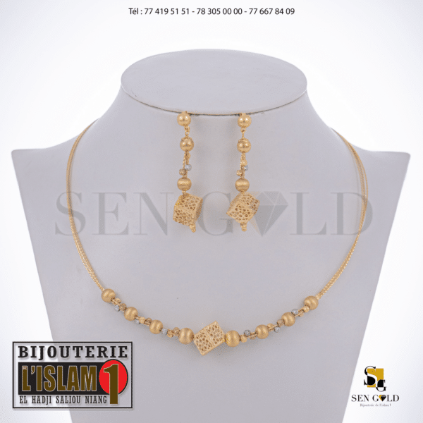 bijouterie de l'islam Sen - gold Ensemble collier boucles d'oreilles bracelets 3 Ors 18 carats 14.8g