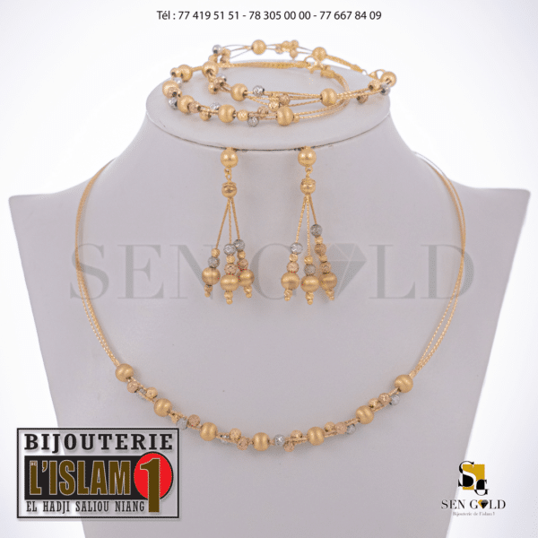 bijouterie de l'islam Sen - gold Ensemble collier boucles d'oreilles bracelets 3 Ors 18 carats 23.9g