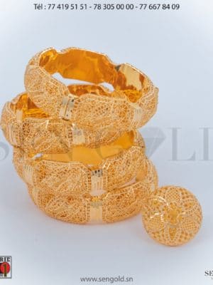 Ensemble Bracelets et bague Bahreïn en Or 21 carats 124.4 grammes Bijouterie de l'islam sen - gold
