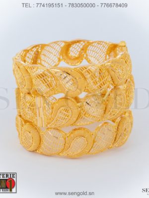 Bracelets India 21 carats 115.7 grammes