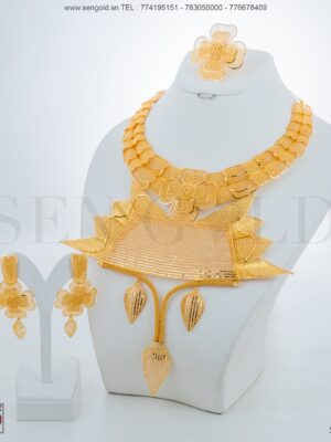 Bijouterie de l'islam sengold Ensemble collier boucles d'oreilles et bague 21 carats 165.6 grammes