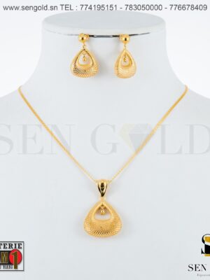 Bijouterie de l'islam sengold Ensemble chaîne pendentif et Boucles d'oreilles en Or 18 carats 8.5 grammes