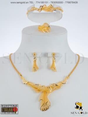 Bijouterie de l'islam sengold Ensemble collier boucles d'oreilles bracelet et bague en Or 18 carats 25.1 grammes