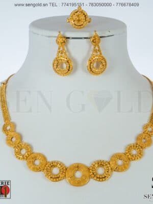 Bijouterie de l'islam sengold Ensemble collier boucles d'oreilles bague India en Or 21 carats 33.4 grammes