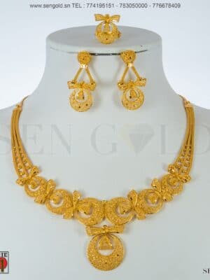 Bijouterie de l'islam sengold Ensemble collier boucles d'oreilles bague India en Or 21 carats 55.3 grammes