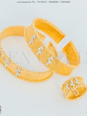 Bijouterie de l'islam sengold Bracelets et bague en Or 18 carats 71.82 grammes