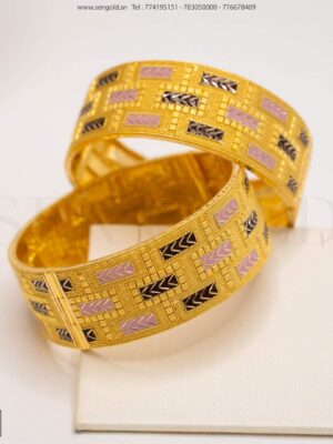 Deux bracelets Or 21 carats India 10144.S 10145.S Poids 51.02gr 50.8gr